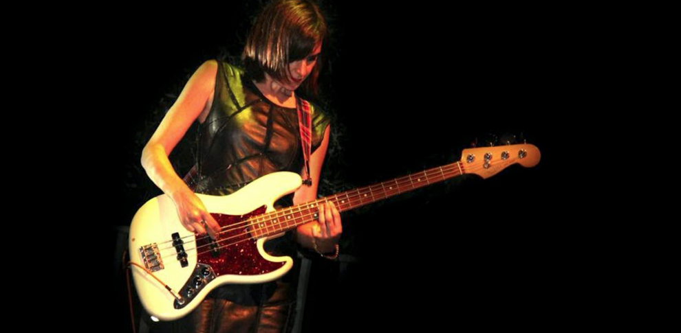 ON VOUS DEVOILE LA ROBE DE RACHEL BOIRIE LA GUITARISTE DE CHRISTOPHE 
