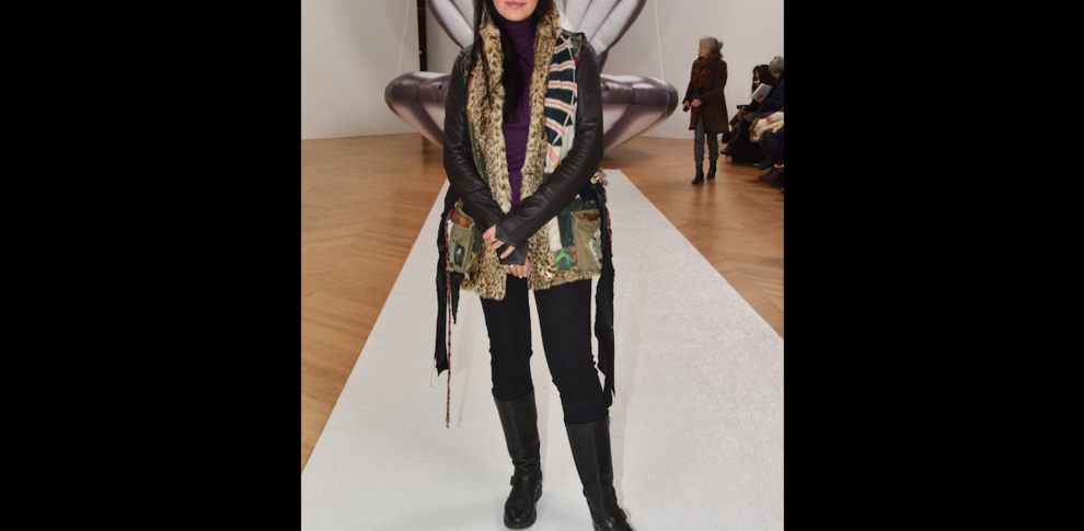 VUE! sur la fashion week, Azu Pagny dans sa fourrure vintage re-visitée par Lord SM Paris. 